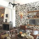 Stephania's Stone House * Karyes