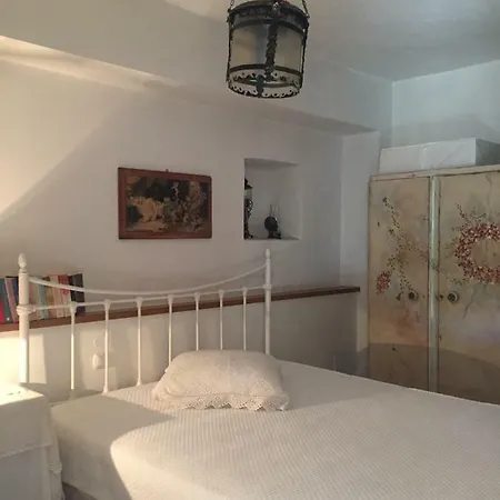 Stephania's Stone House בית כפרי