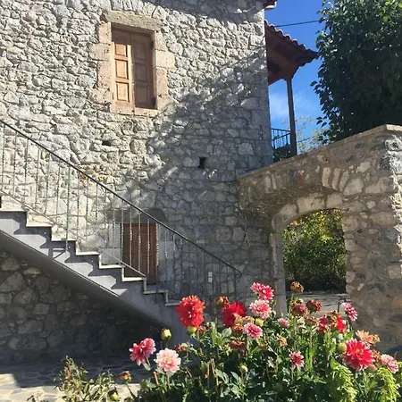 Stephania's Stone House Country house *