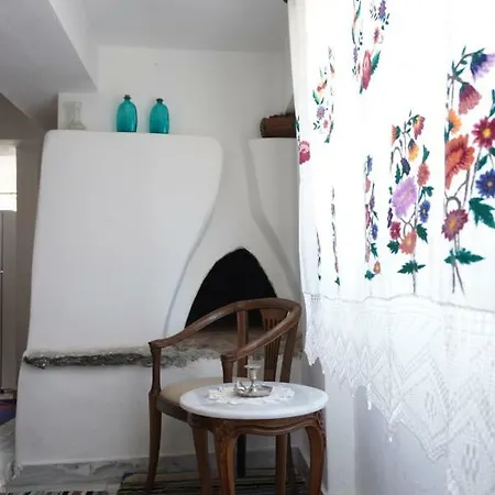 Stephania's Stone House Karyes