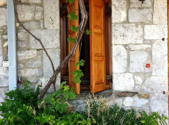 Landhaus Stephania's Stone House *
