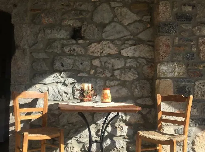 Stephania's Stone House Landhaus *