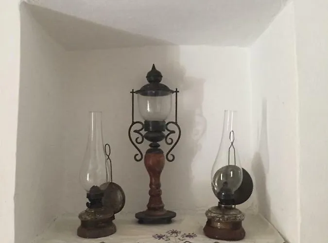 Stephania's Stone House Karyes