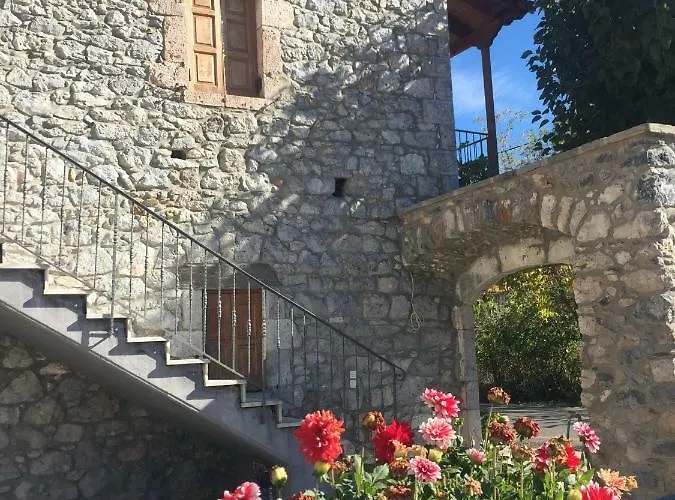 Stephania's Stone House Landhaus *