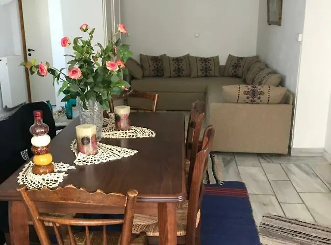 Stephania's Stone House Landhaus Karyes